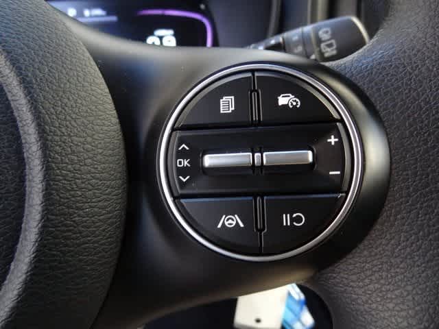 Thumbnail: 2023 Kia Soul - 17