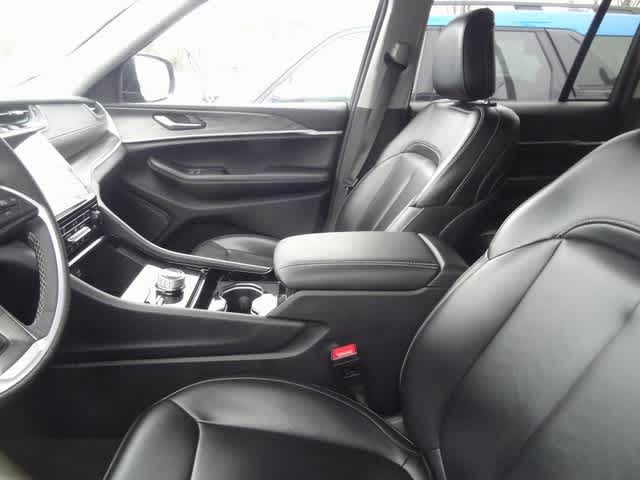 Thumbnail: 2023 Jeep Grand Cherokee - 7