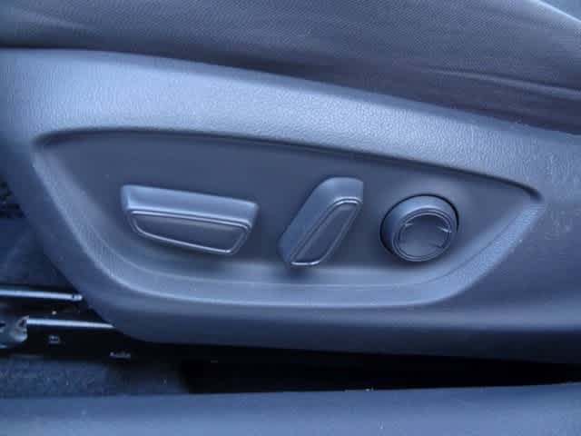 Thumbnail: 2020 Toyota Camry - 7