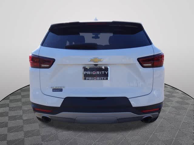 Thumbnail: 2023 Chevrolet Blazer - 3