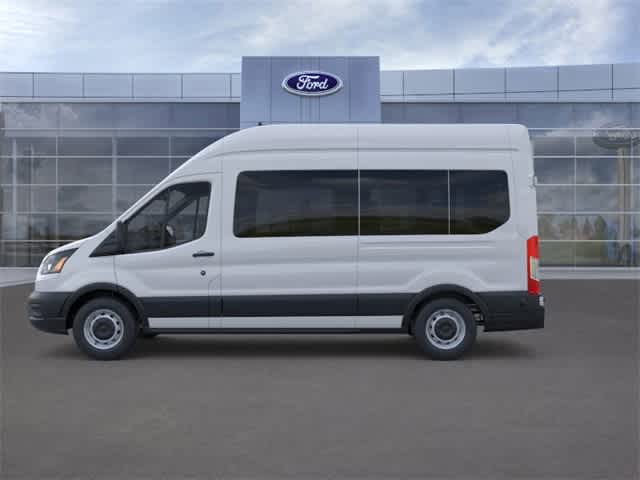 2025 Ford Econoline E-350 3