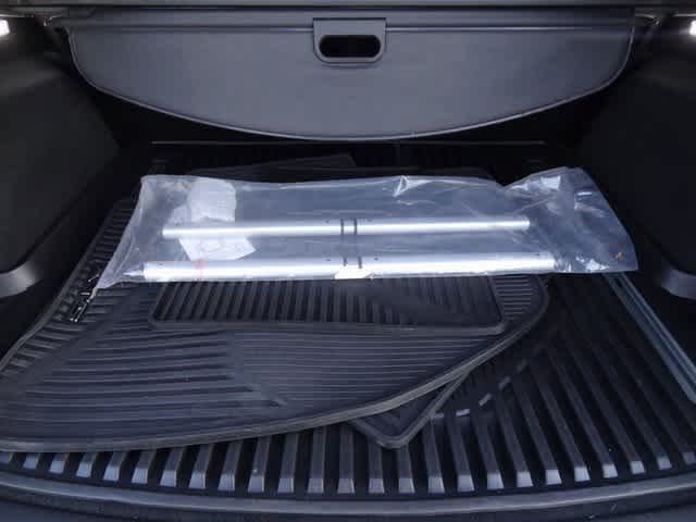 Thumbnail: 2023 Cadillac XT5 - 10