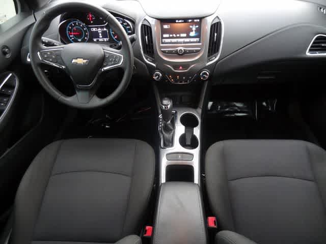 Thumbnail: 2018 Chevrolet Cruze - 13