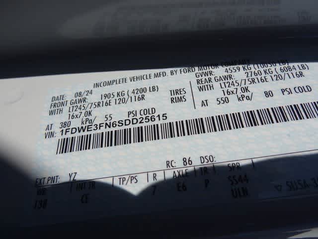 Thumbnail: 2025 Ford Econoline - 34