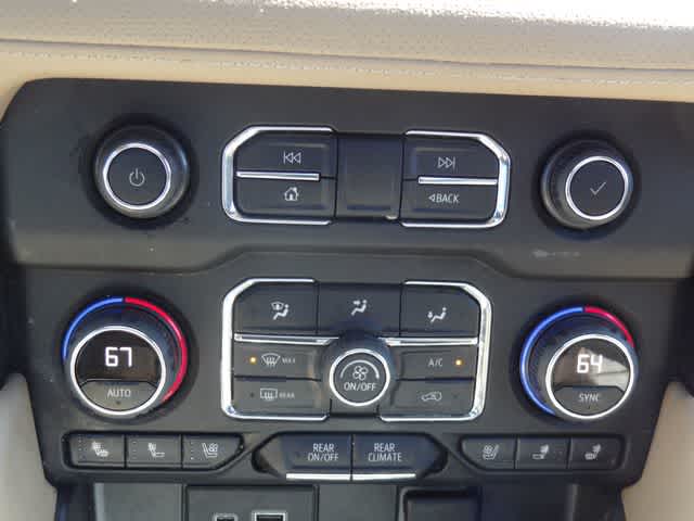 Thumbnail: 2022 Chevrolet Suburban - 21