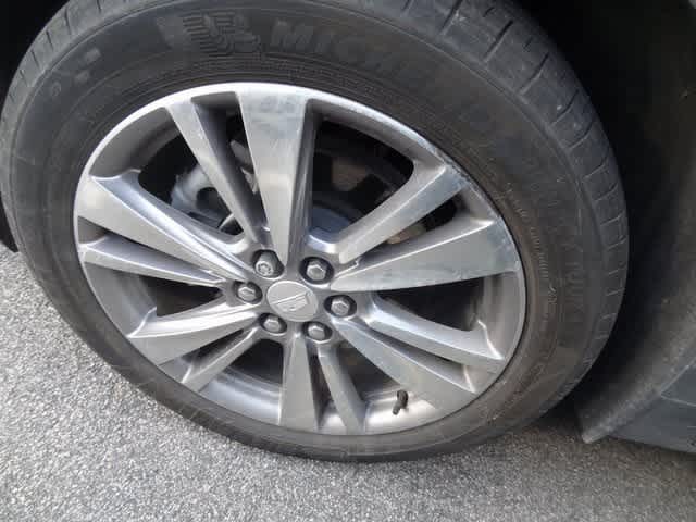 Thumbnail: 2023 Cadillac XT5 - 13