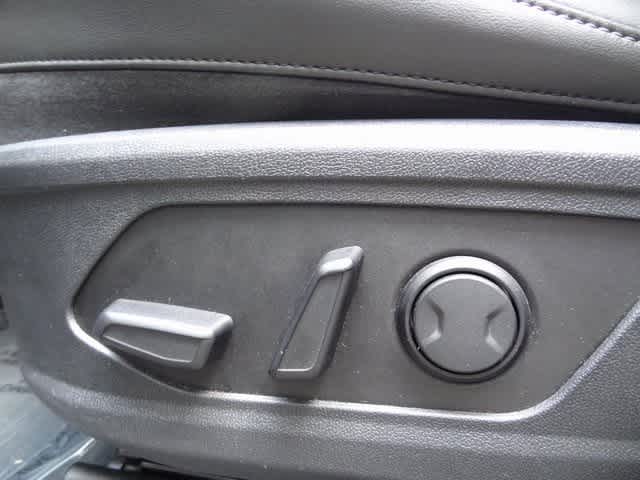 Thumbnail: 2024 Kia Sorento - 7