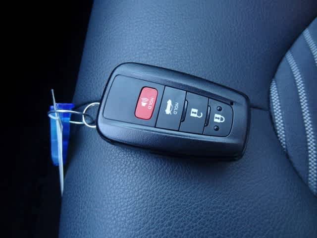 Thumbnail: 2022 Toyota Camry - 38