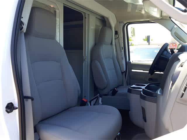 Thumbnail: 2025 Ford Econoline - 16
