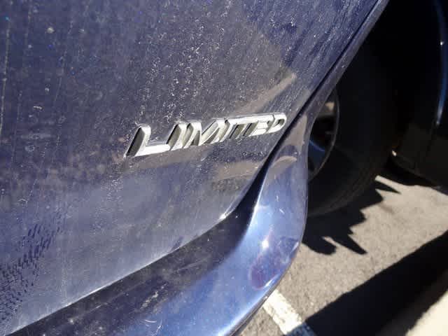 Thumbnail: 2017 Chrysler Pacifica - 5