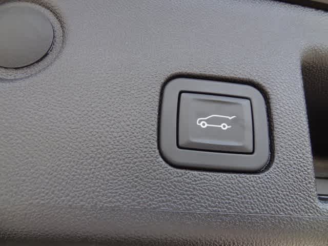 Thumbnail: 2024 Chevrolet Equinox - 10