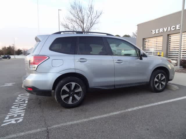 Thumbnail: 2017 Subaru Forester - 5