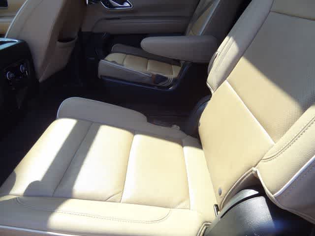 Thumbnail: 2022 Chevrolet Suburban - 9