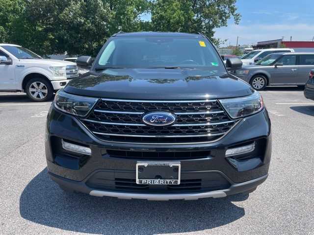Thumbnail: 2021 Ford Explorer - 8