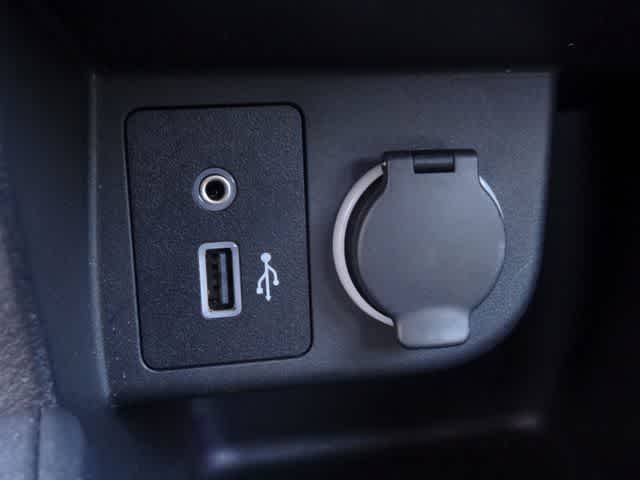 Thumbnail: 2023 Nissan Kicks - 26