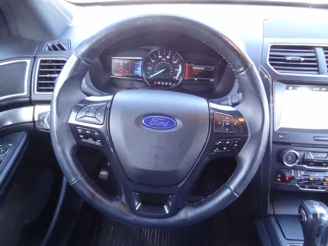 Thumbnail: 2018 Ford Explorer - 14