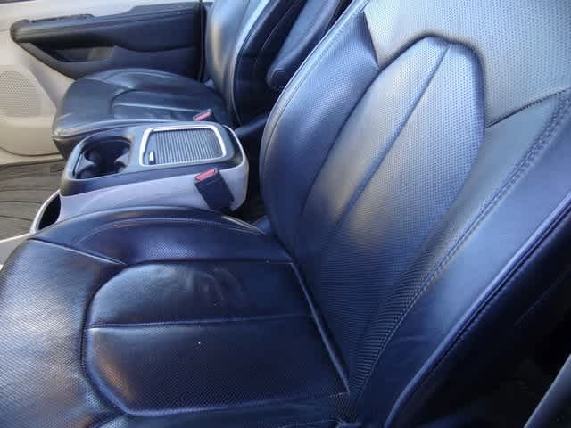 Thumbnail: 2017 Chrysler Pacifica - 6