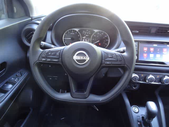 Thumbnail: 2023 Nissan Kicks - 12