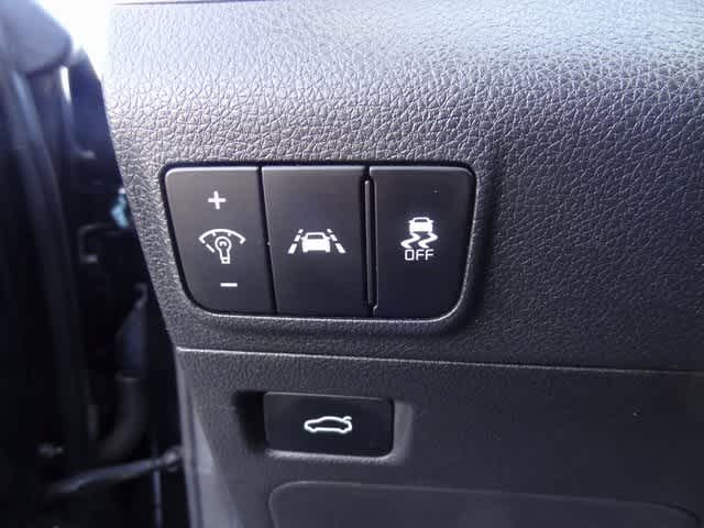 Thumbnail: 2022 Kia K5 - 15