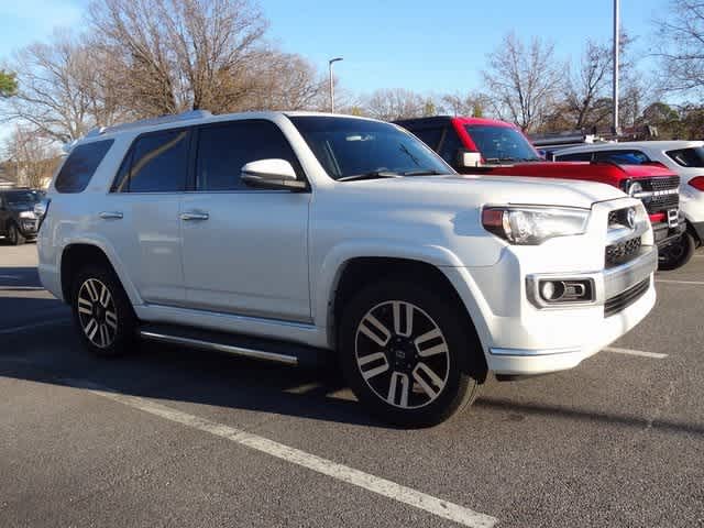 Thumbnail: 2018 Toyota 4Runner - 3