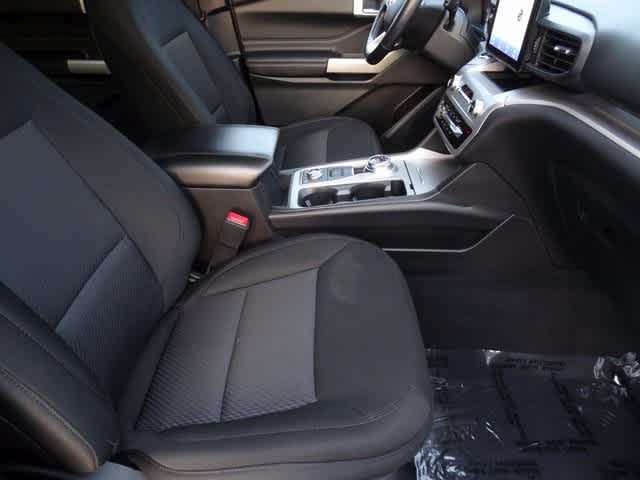 Thumbnail: 2022 Ford Explorer - 15