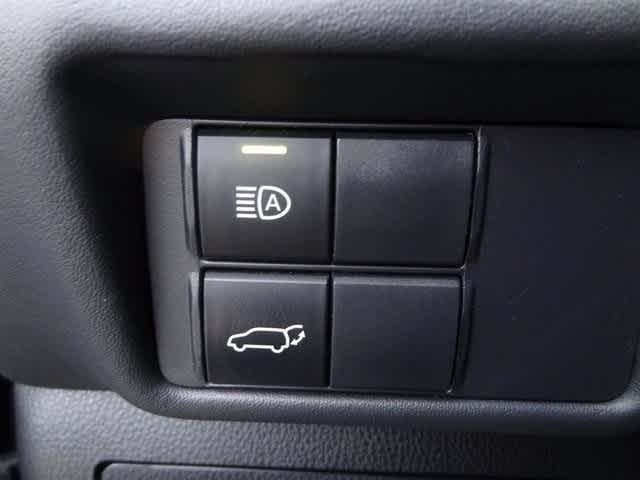 Thumbnail: 2022 Toyota Highlander - 24