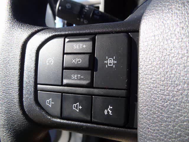 Thumbnail: 2023 Ford F-450 - 23