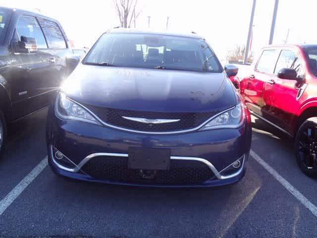 Thumbnail: 2017 Chrysler Pacifica - 2