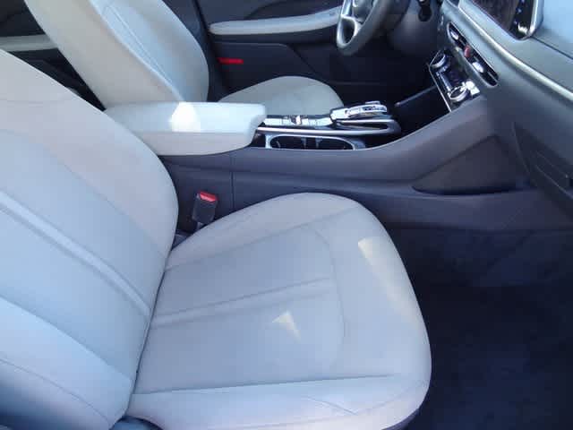 Thumbnail: 2023 Hyundai Sonata - 13