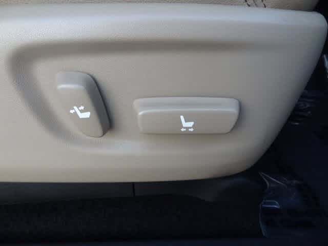 Thumbnail: 2020 Toyota 4Runner - 14