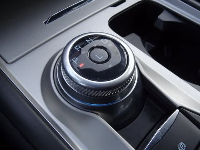 Thumbnail: 2022 Ford Explorer - 31