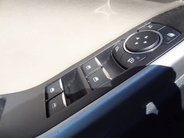 Thumbnail: 2023 Ford Explorer - 17