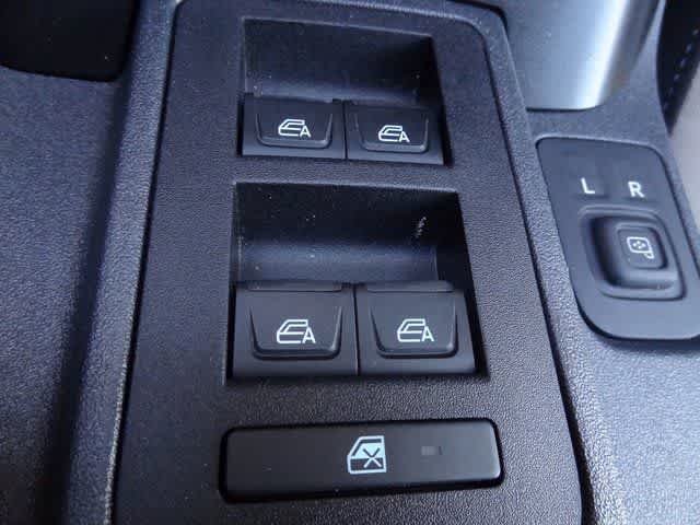 Thumbnail: 2022 Ford Bronco - 32