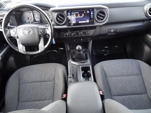 Thumbnail: 2016 Toyota Tacoma - 12
