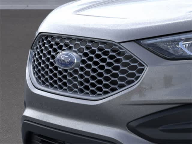 Thumbnail: 2024 Ford Edge - 17