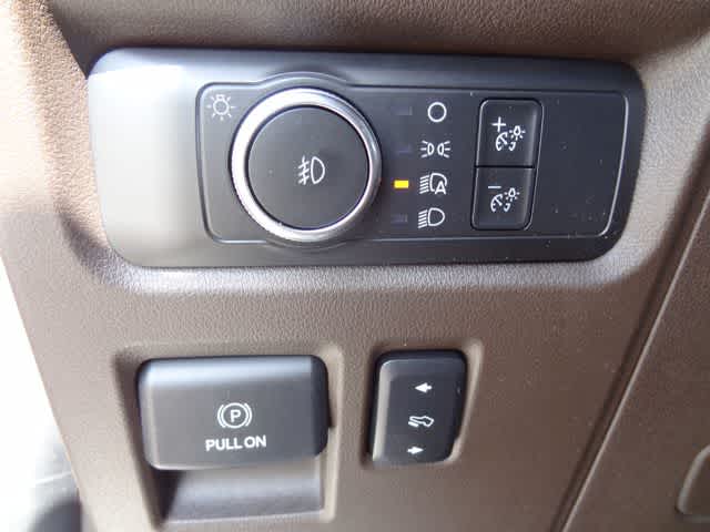 Thumbnail: 2022 Ford Expedition - 22