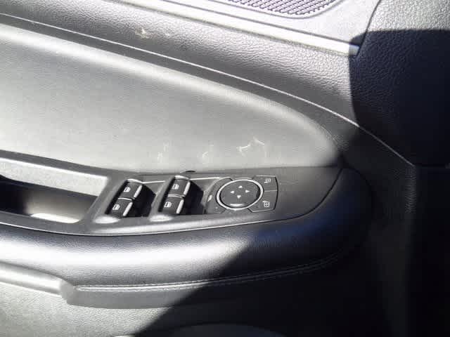 Thumbnail: 2023 Ford Edge - 12