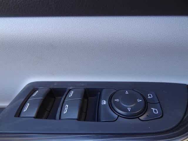 Thumbnail: 2023 GMC Acadia - 18