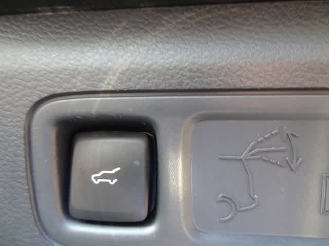 Thumbnail: 2023 Ford Expedition - 12