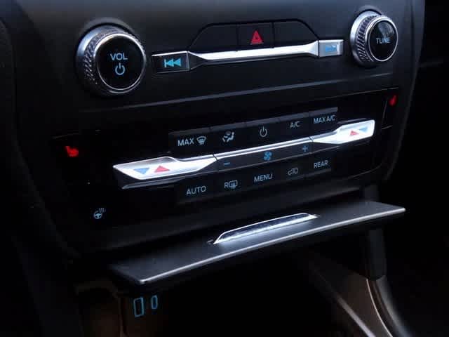 Thumbnail: 2020 Ford Explorer - 11