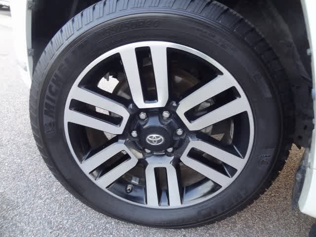 Thumbnail: 2018 Toyota 4Runner - 34