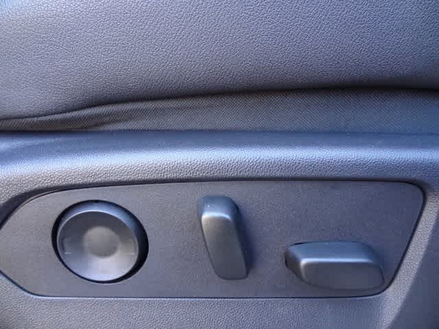 Thumbnail: 2025 Chevrolet Silverado 2500 - 18