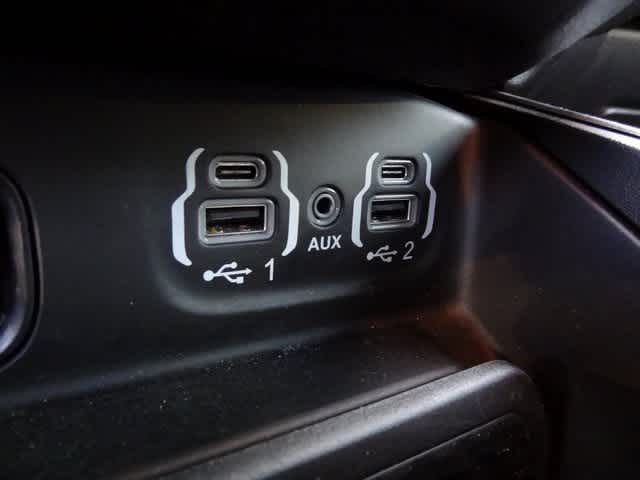 Thumbnail: 2023 RAM 1500 - 33