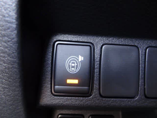 Thumbnail: 2024 Nissan Frontier - 17