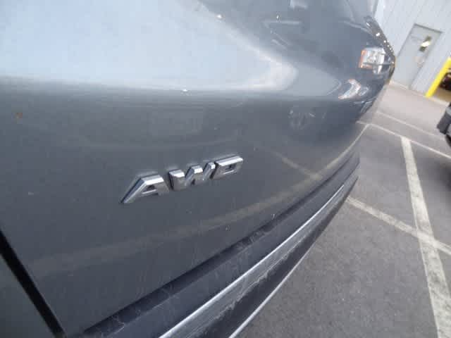 Thumbnail: 2023 Cadillac XT5 - 6