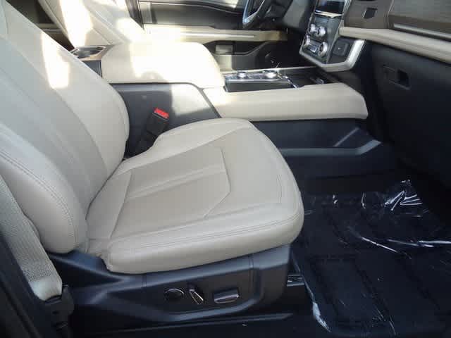 Thumbnail: 2024 Ford Expedition - 17