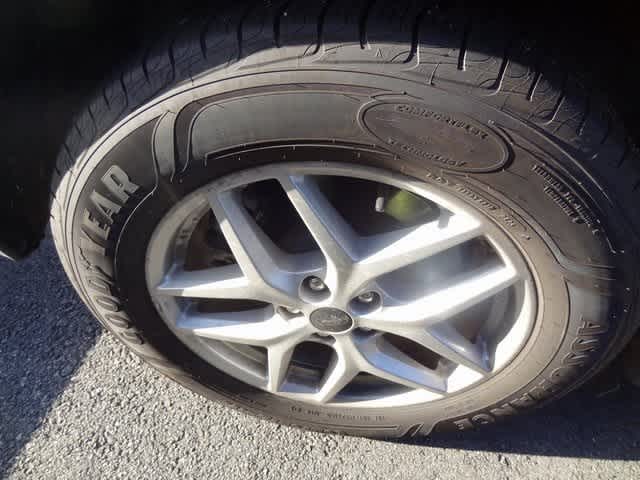 Thumbnail: 2023 Ford Edge - 18