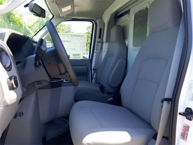 Thumbnail: 2025 Ford Econoline - 3
