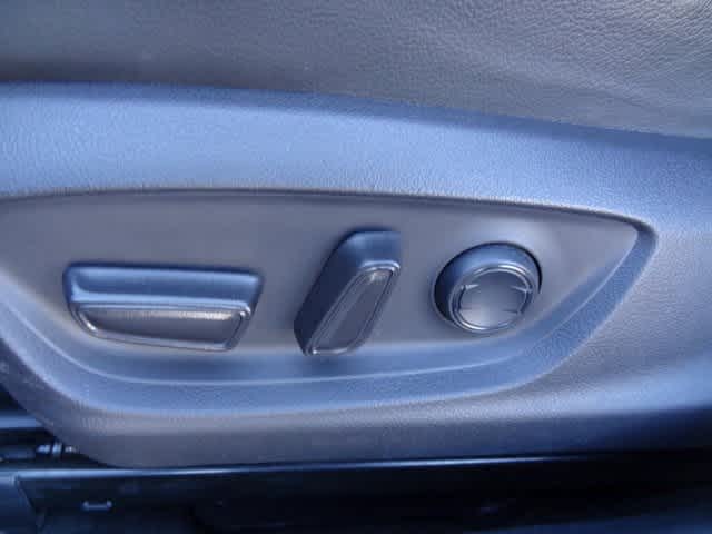 Thumbnail: 2022 Toyota Camry - 7