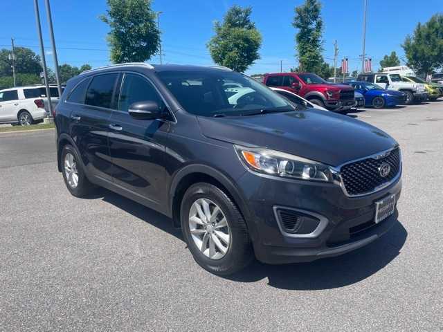 Thumbnail: 2016 Kia Sorento - 6